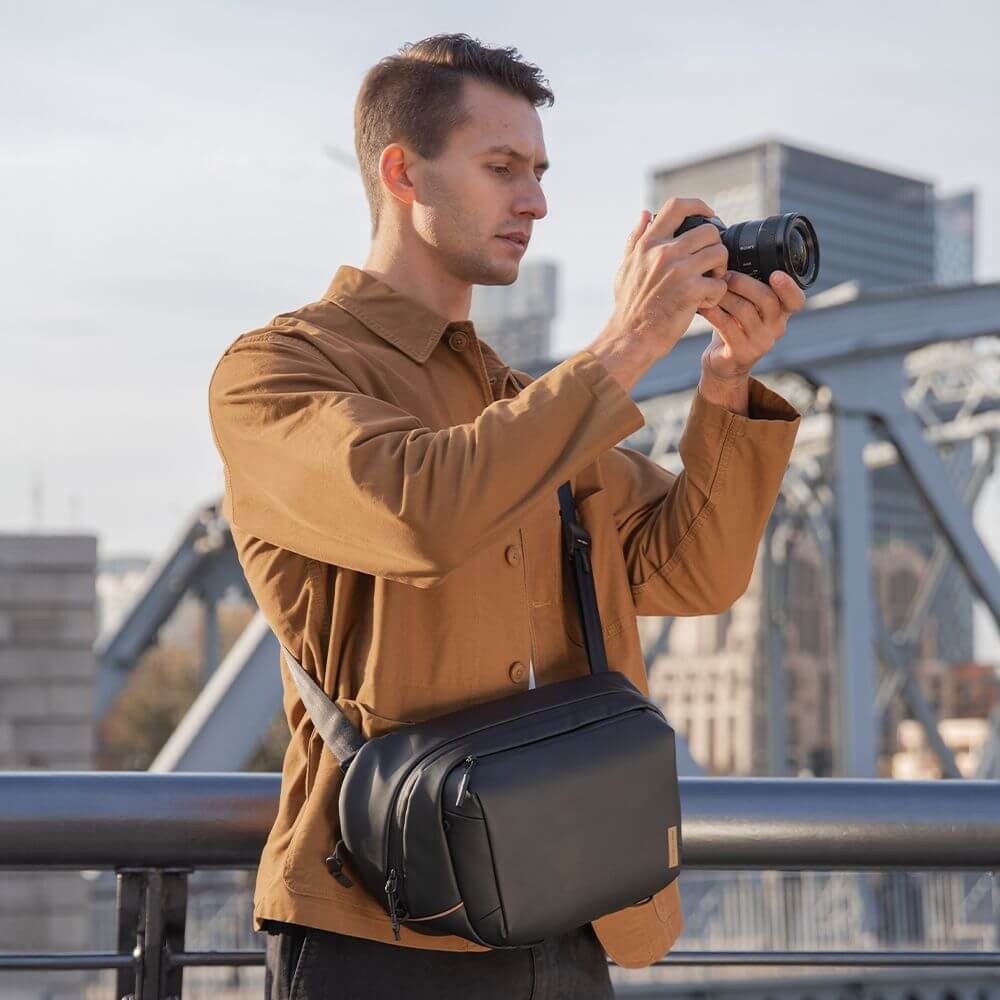 Bolsa de Ombro 10L - Pgytech OneGo V2 Cor Preta (Obsidian Black)