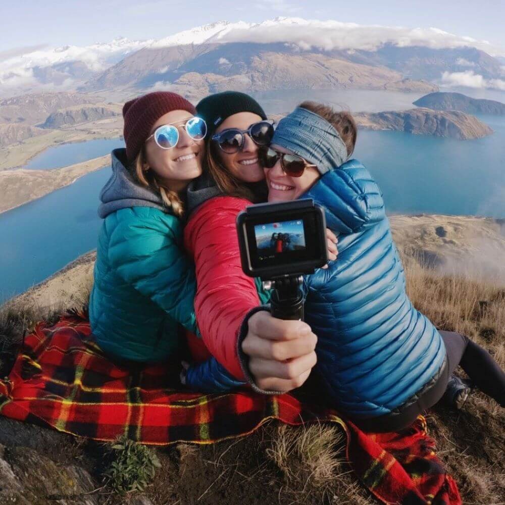 Kit Viagem GoPro 2.0 - Bastão Shorty + Clip Magnético + Estojo -  AKTTR-002