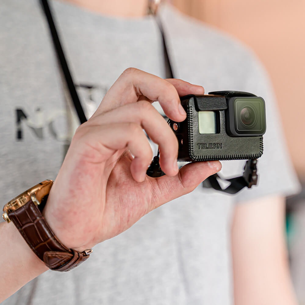 Case em Material Sintético para GoPro Hero 5 6 7 Black - Telesin Cor Preto