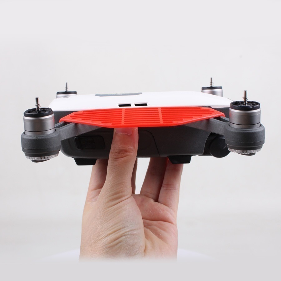 Protetor de Dedos para Drone DJI Spark em Decolagem nas Mãos