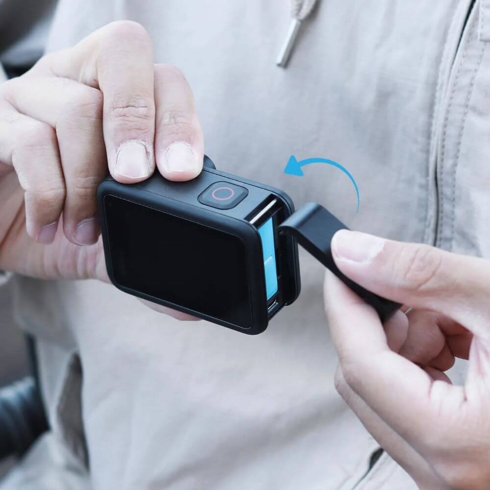 Porta Lateral para GoPro Hero 13 / 12 / 11 / 10 / 9 Black com Design de Abertura