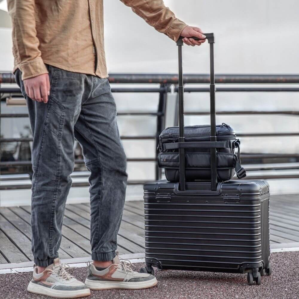 Bolsa de Ombro 7L - Pgytech OneMo Sling Cor Cinza (Grey Camo)