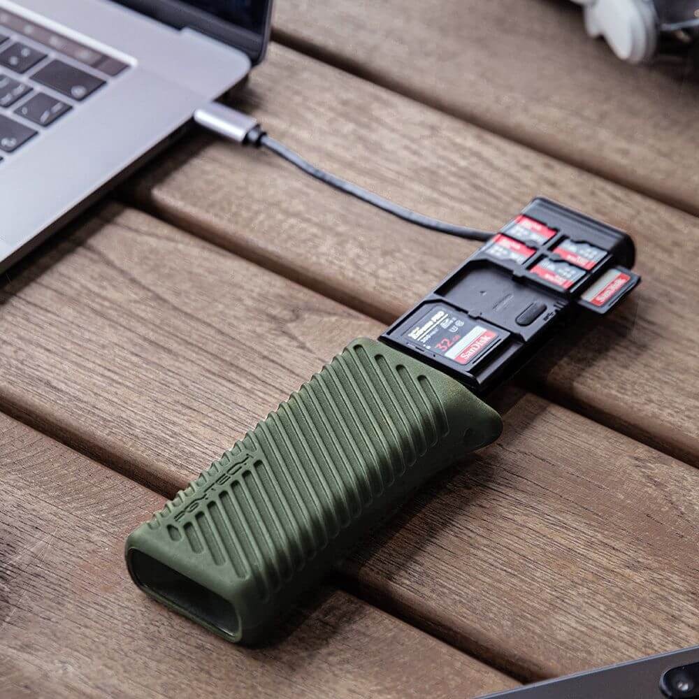 Estojo com Leitor de Cartão de Memória de Alta Velocidade - Pgytech (Moss Green)
